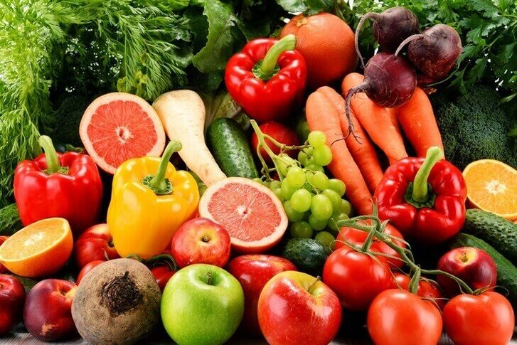 Your daily diet for weight loss can include most vegetables and fruits